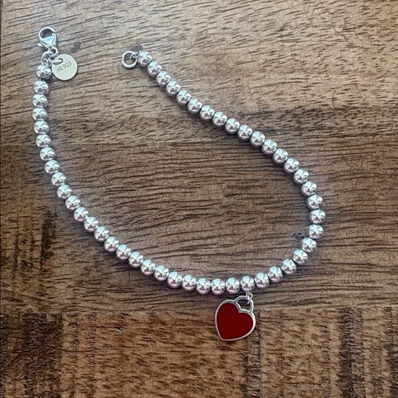 Tiffany & Co 4mm beaded bracelet with heart - Picture 2 of 5